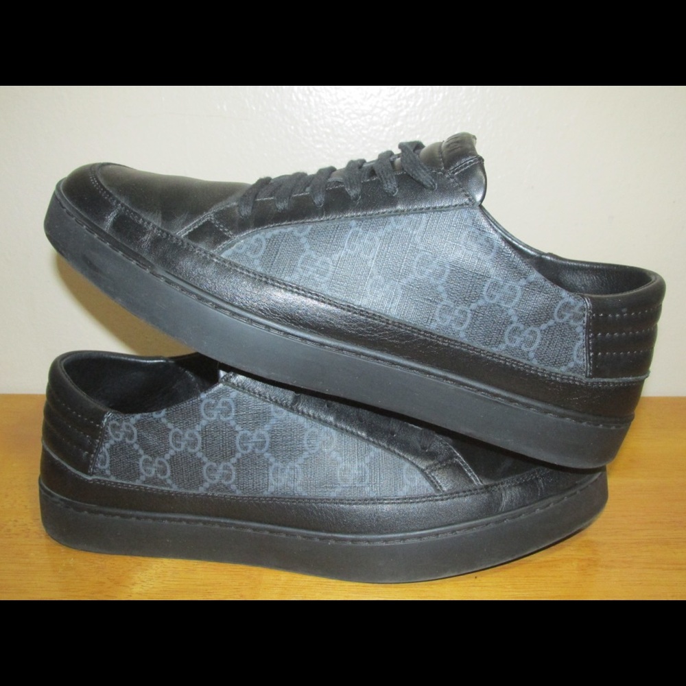 Authentic Gucci Men’s GG Supreme sneaker size 9.5